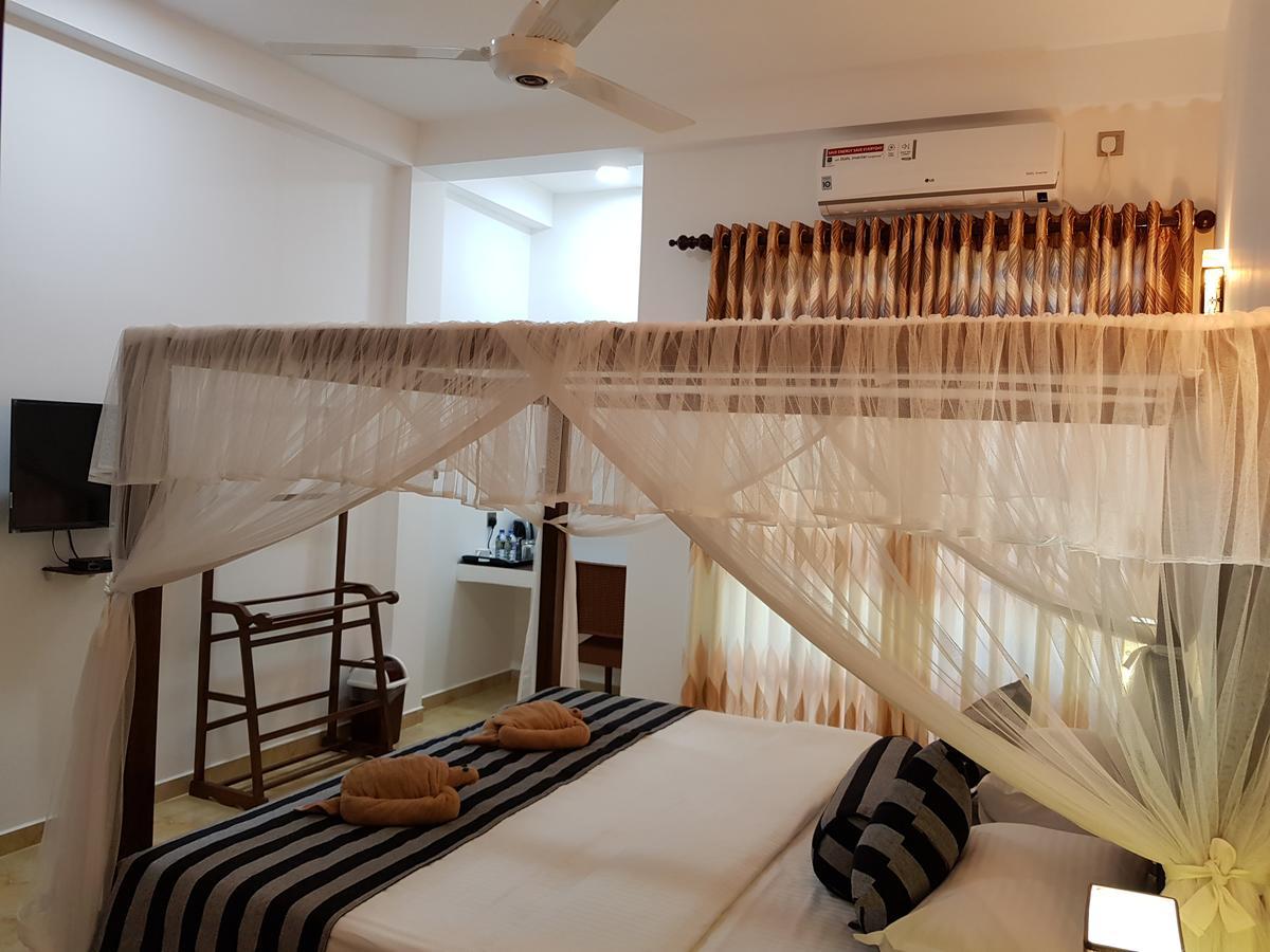 My Whales Guest House Banduramulla 外观 照片