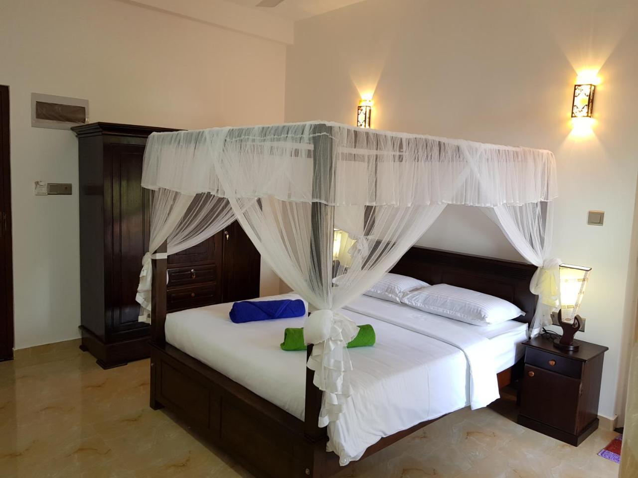 My Whales Guest House Banduramulla 外观 照片
